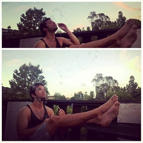 NATHAN KRESS Feet